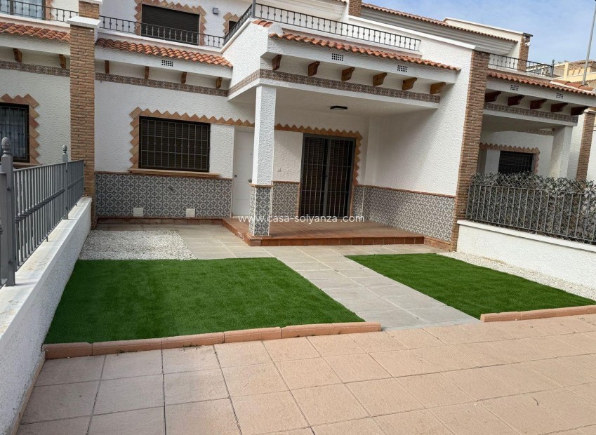 Resale - Townhouse - San Miguel de Salinas - Ciudad de las comunicaciones