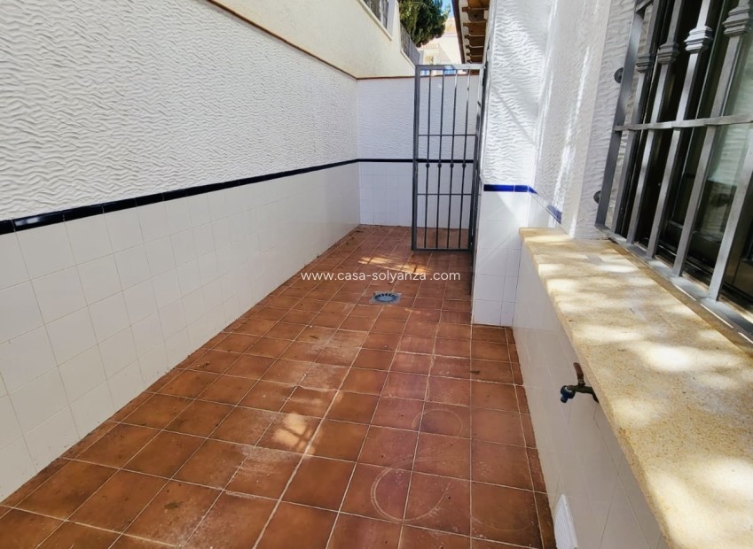 Resale - Townhouse - San Miguel de Salinas - Inland