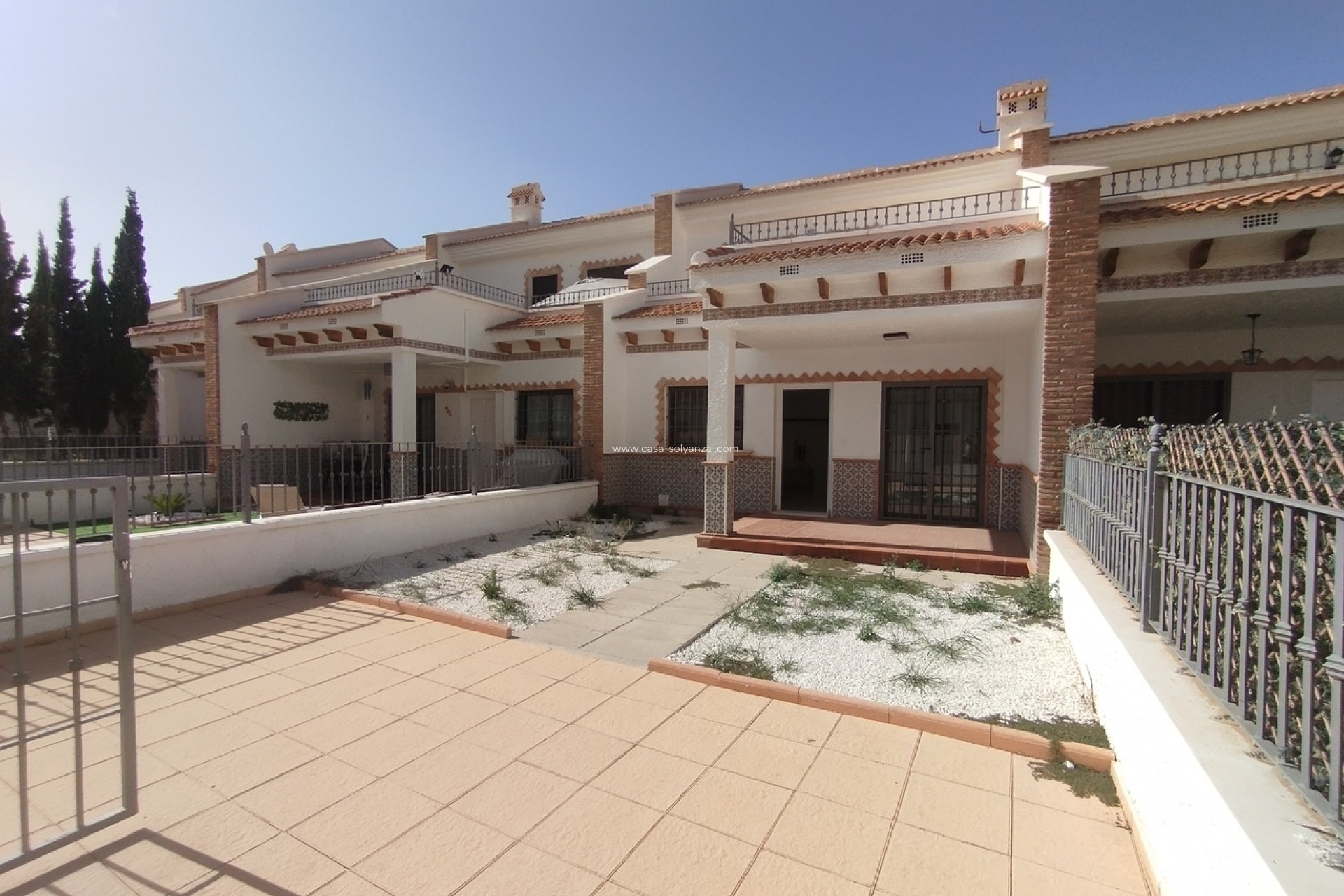 Resale - Townhouse - San Miguel de Salinas - Inland