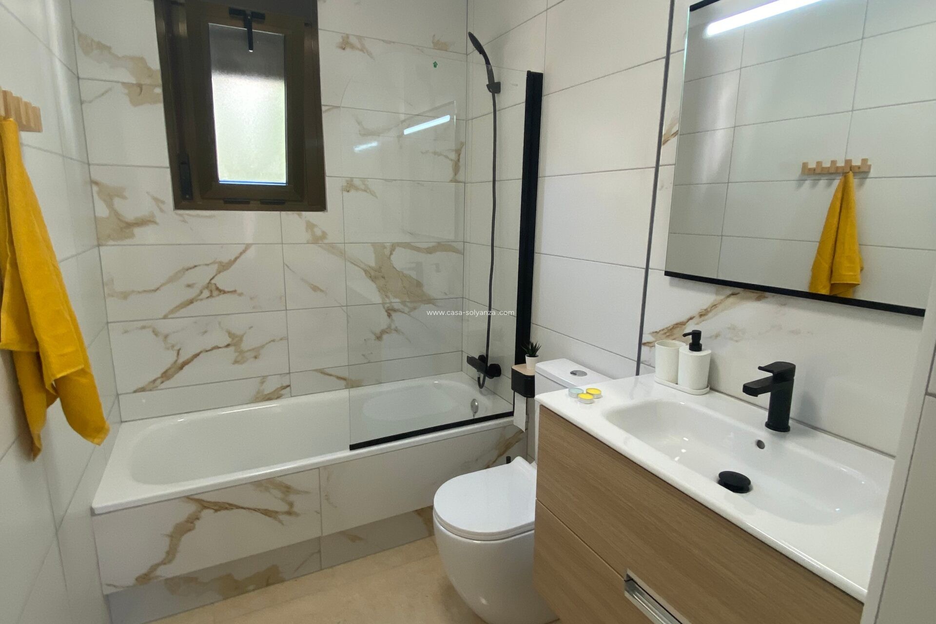 Resale - Townhouse - San Miguel de Salinas - Inland