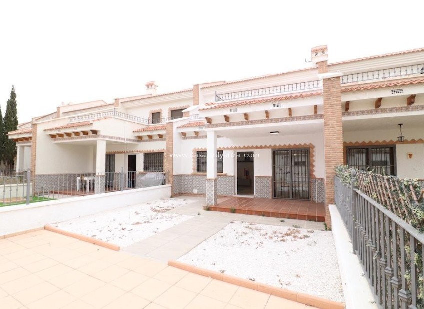 Resale - Townhouse - San Miguel de Salinas - Inland