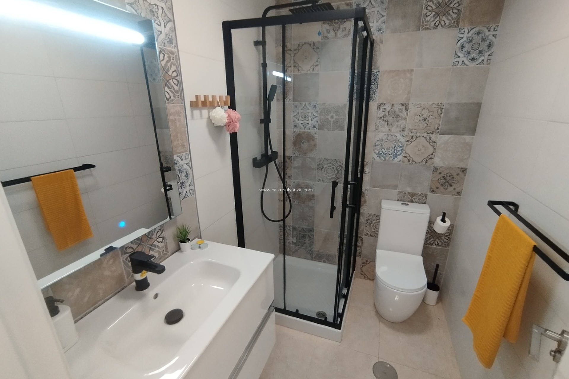 Resale - Townhouse - San Miguel de Salinas - Inland