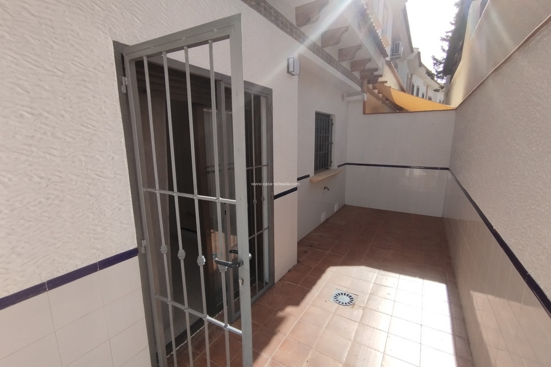 Resale - Townhouse - San Miguel de Salinas - Inland