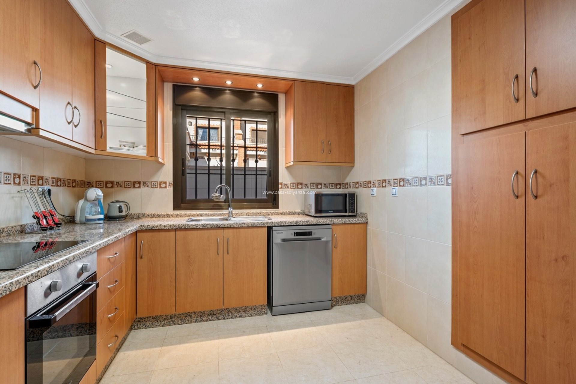 Resale - Townhouse - San Miguel de Salinas - Inland