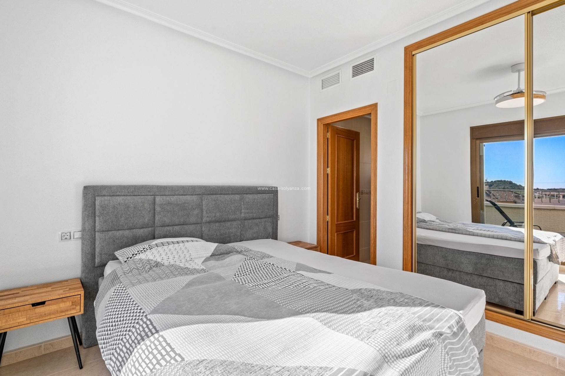 Resale - Townhouse - San Miguel de Salinas - Inland