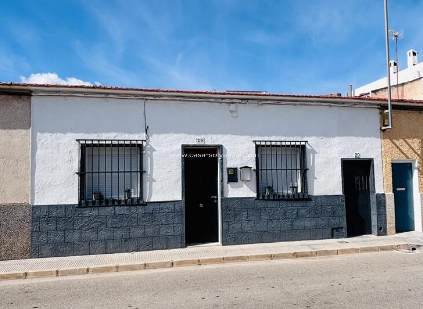Resale - Townhouse - San Miguel de Salinas - Inland