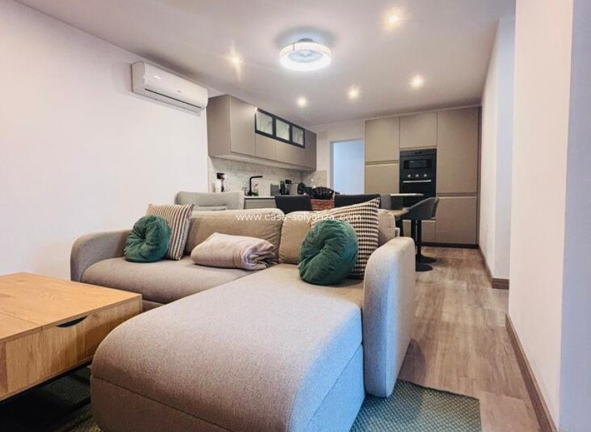 Resale - Townhouse - San Miguel de Salinas - Inland