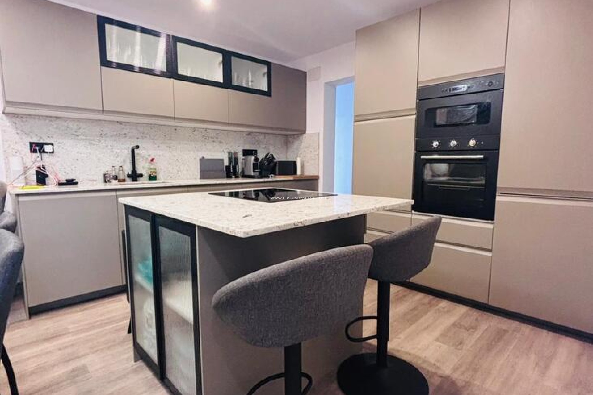 Resale - Townhouse - San Miguel de Salinas - Inland