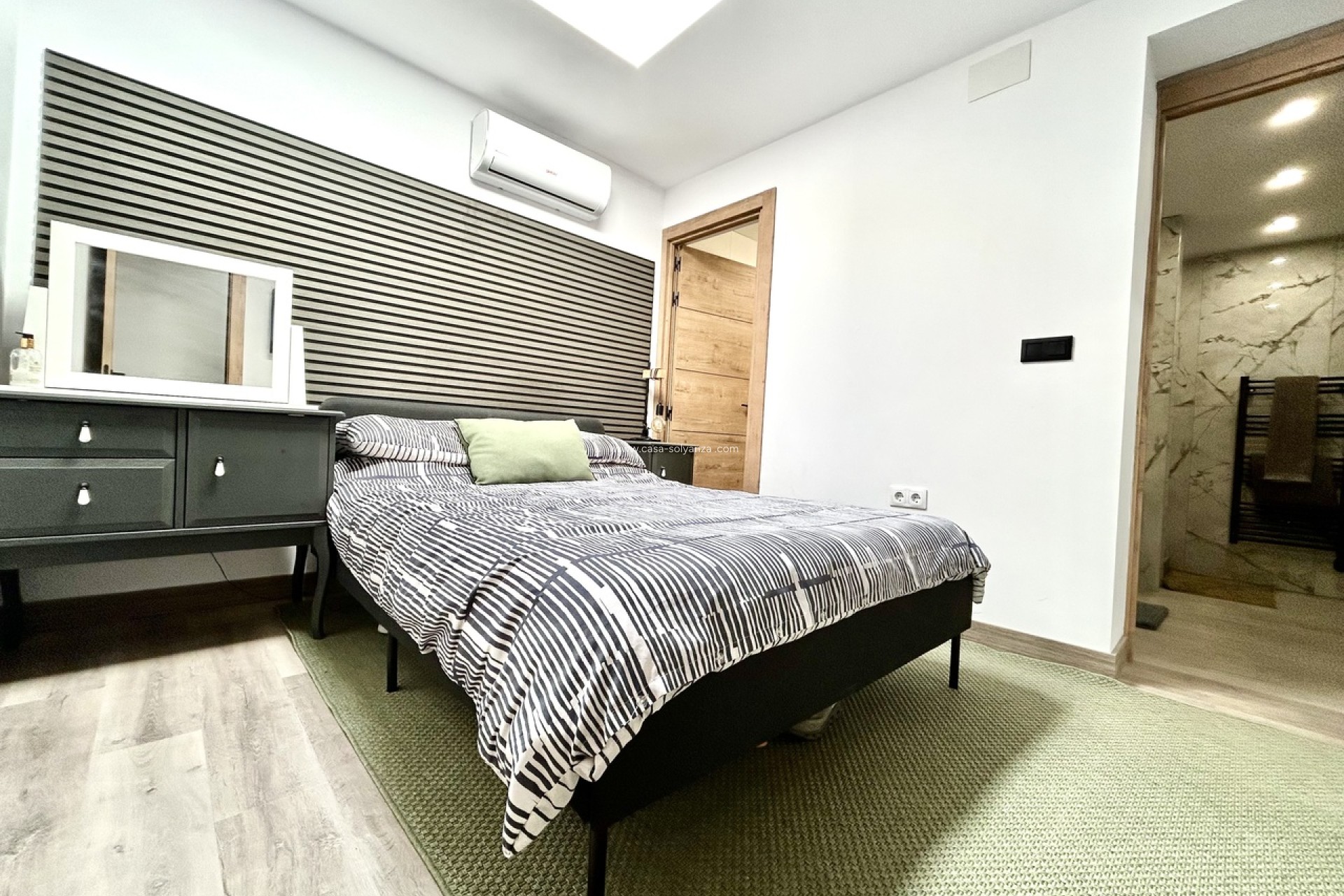 Resale - Townhouse - San Miguel de Salinas - Inland