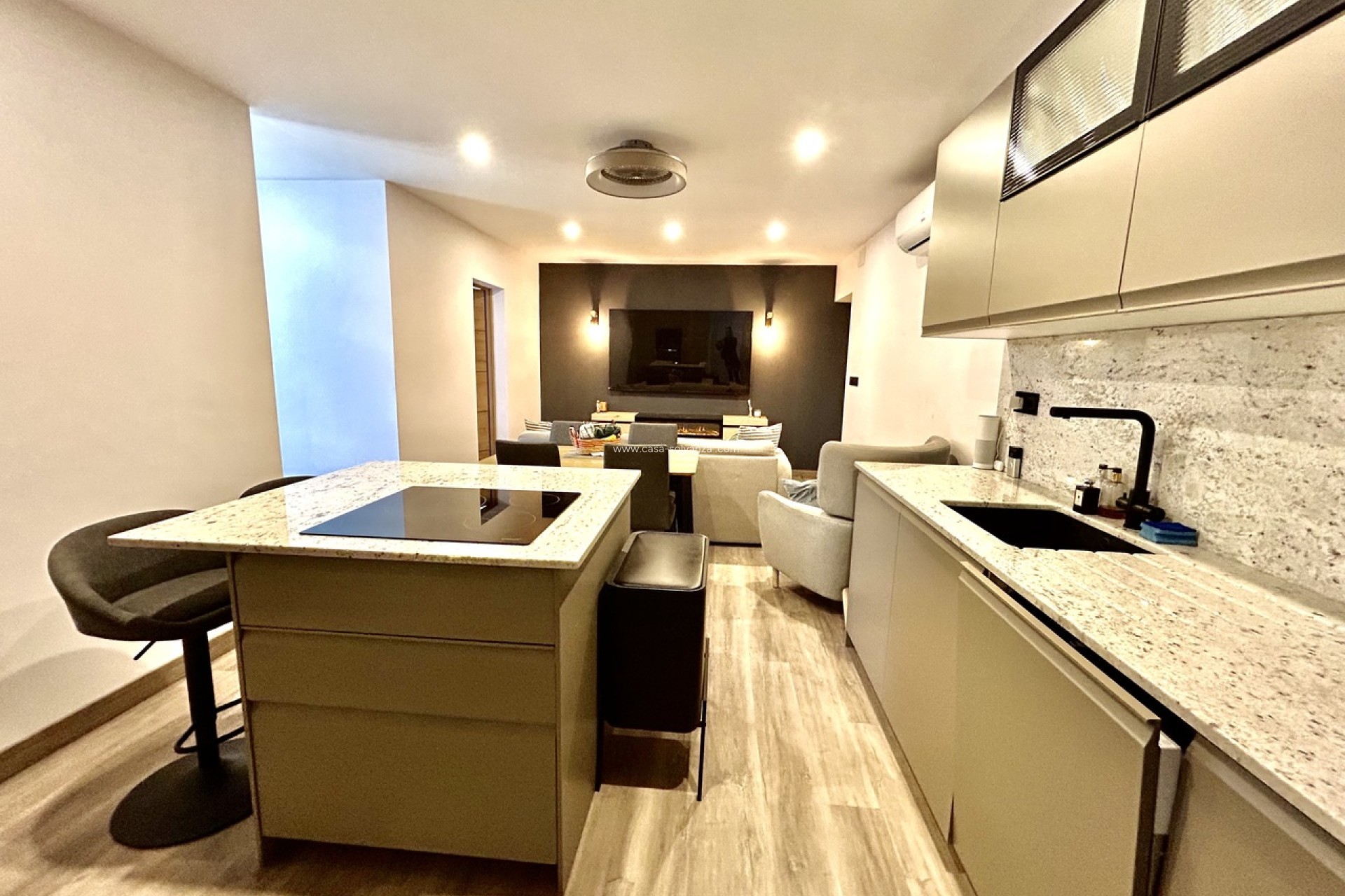 Resale - Townhouse - San Miguel de Salinas