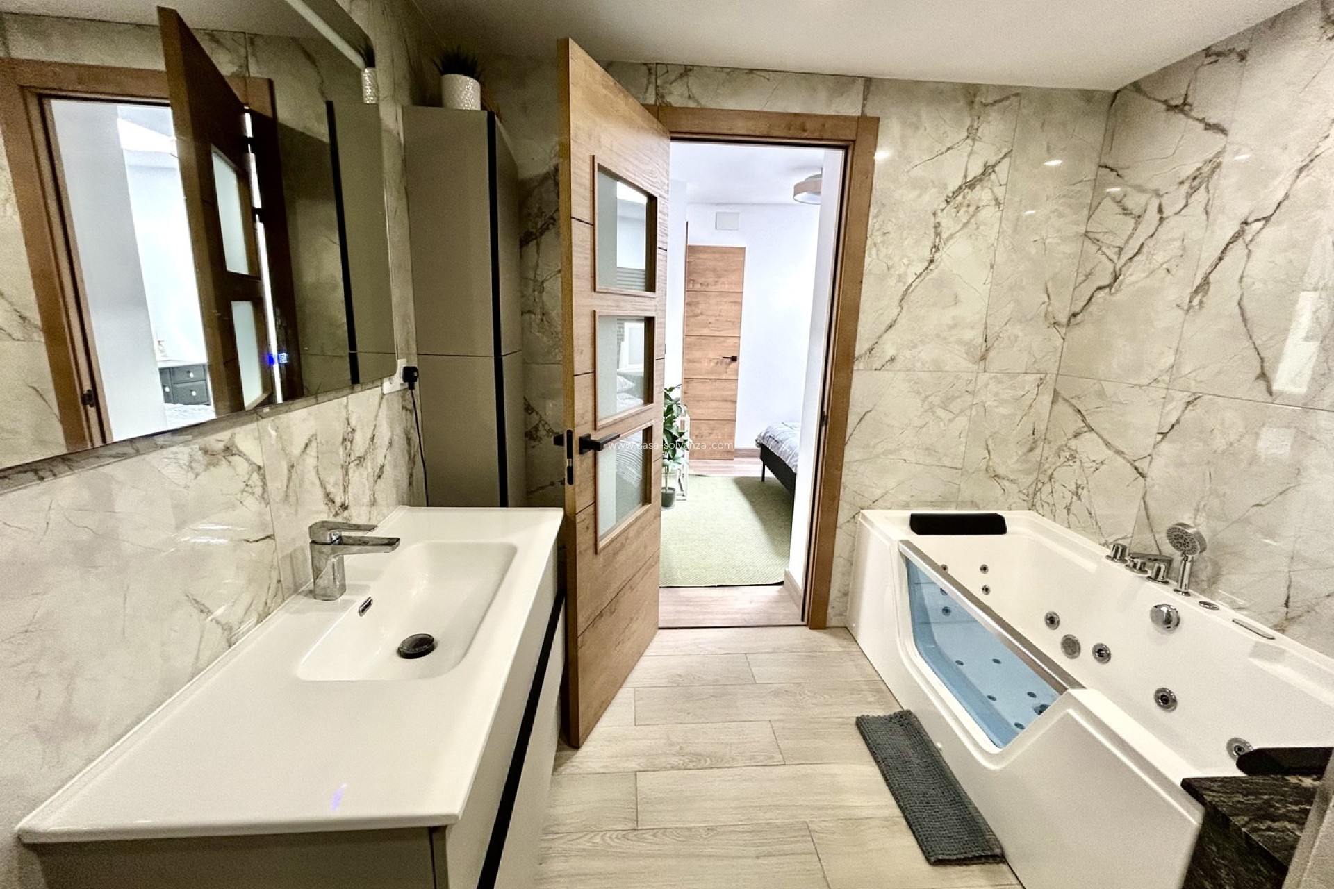 Resale - Townhouse - San Miguel de Salinas