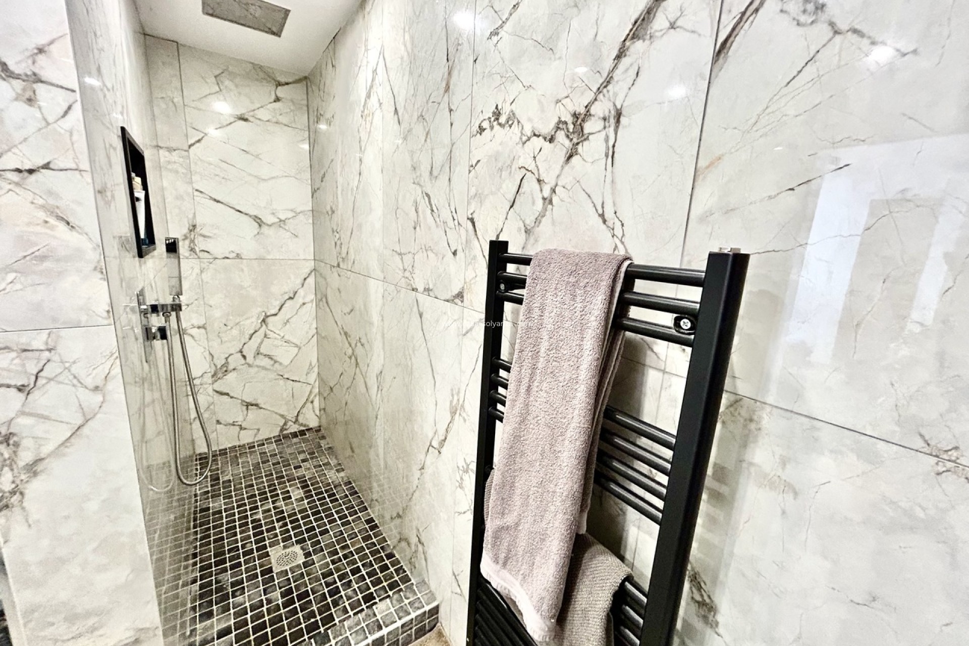 Resale - Townhouse - San Miguel de Salinas