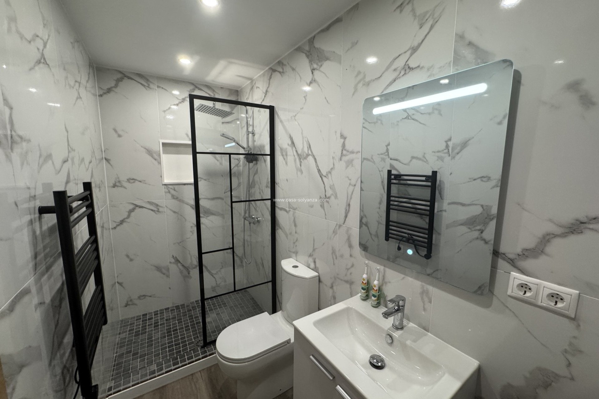 Resale - Townhouse - San Miguel de Salinas