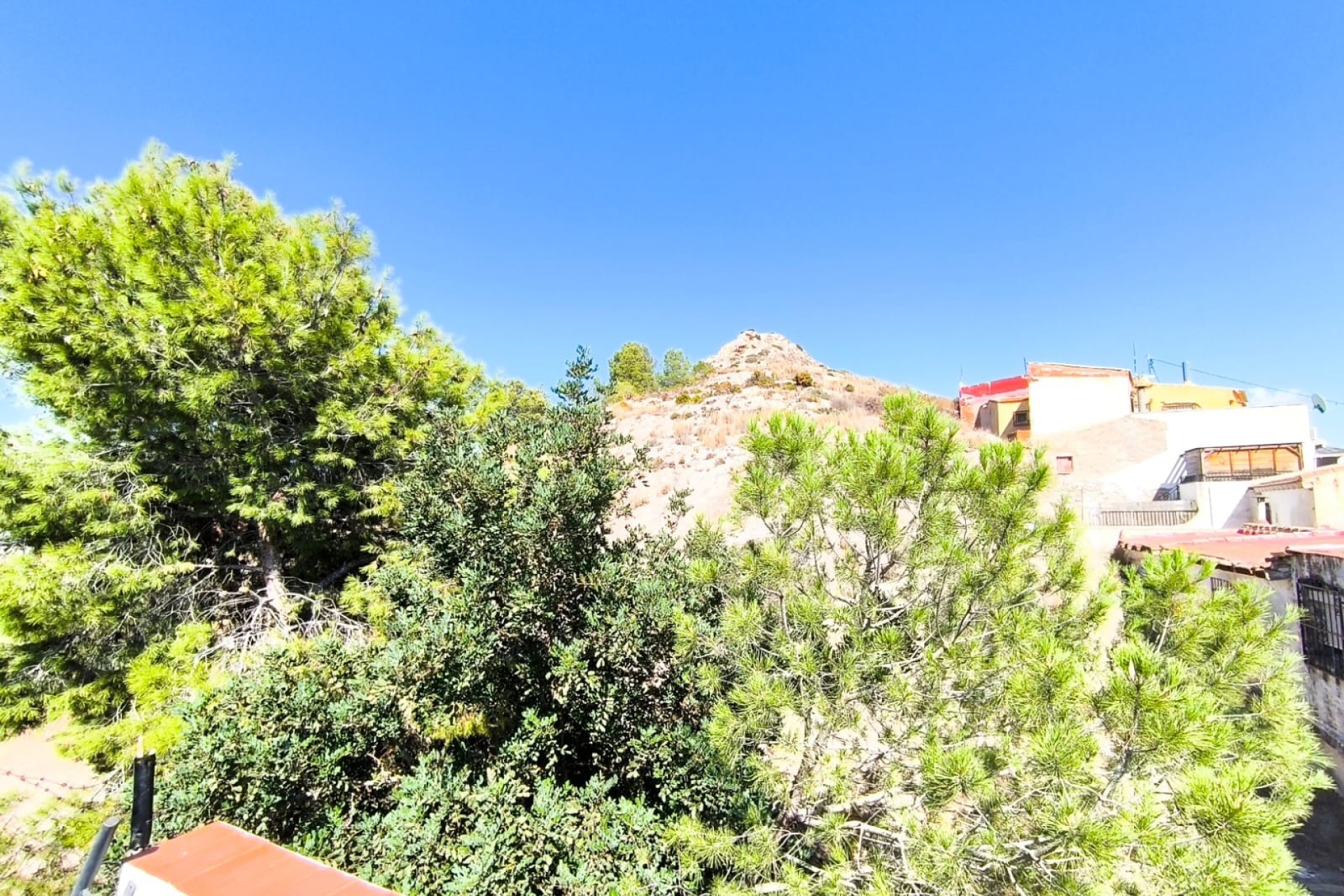 Resale - Townhouse - Sax - Inland