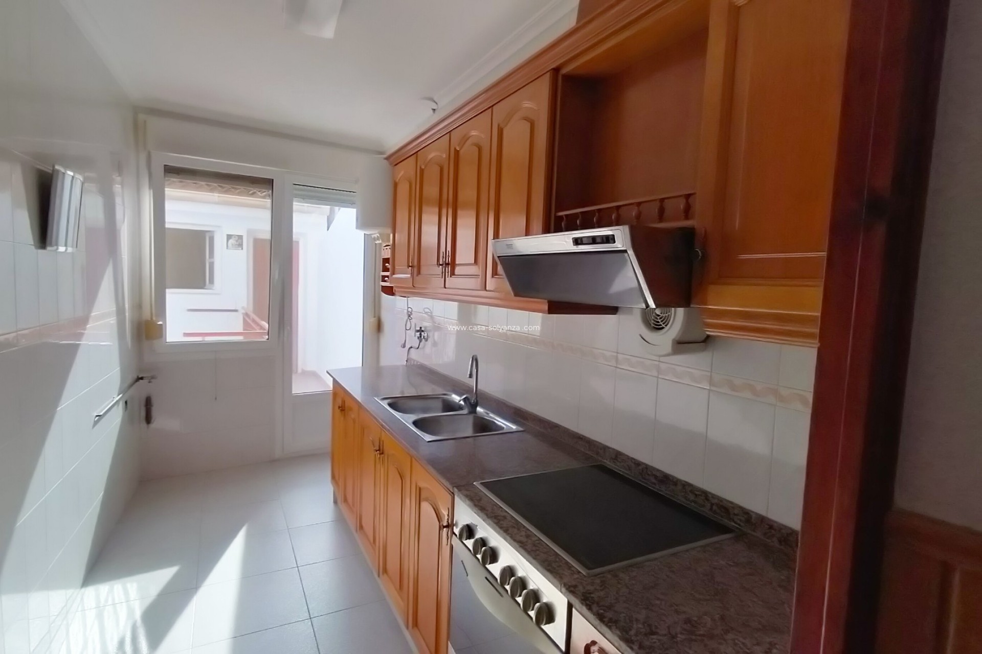 Resale - Townhouse - Sax - Inland