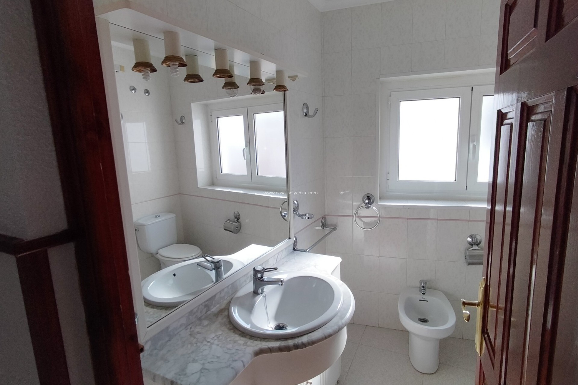 Resale - Townhouse - Sax - Inland