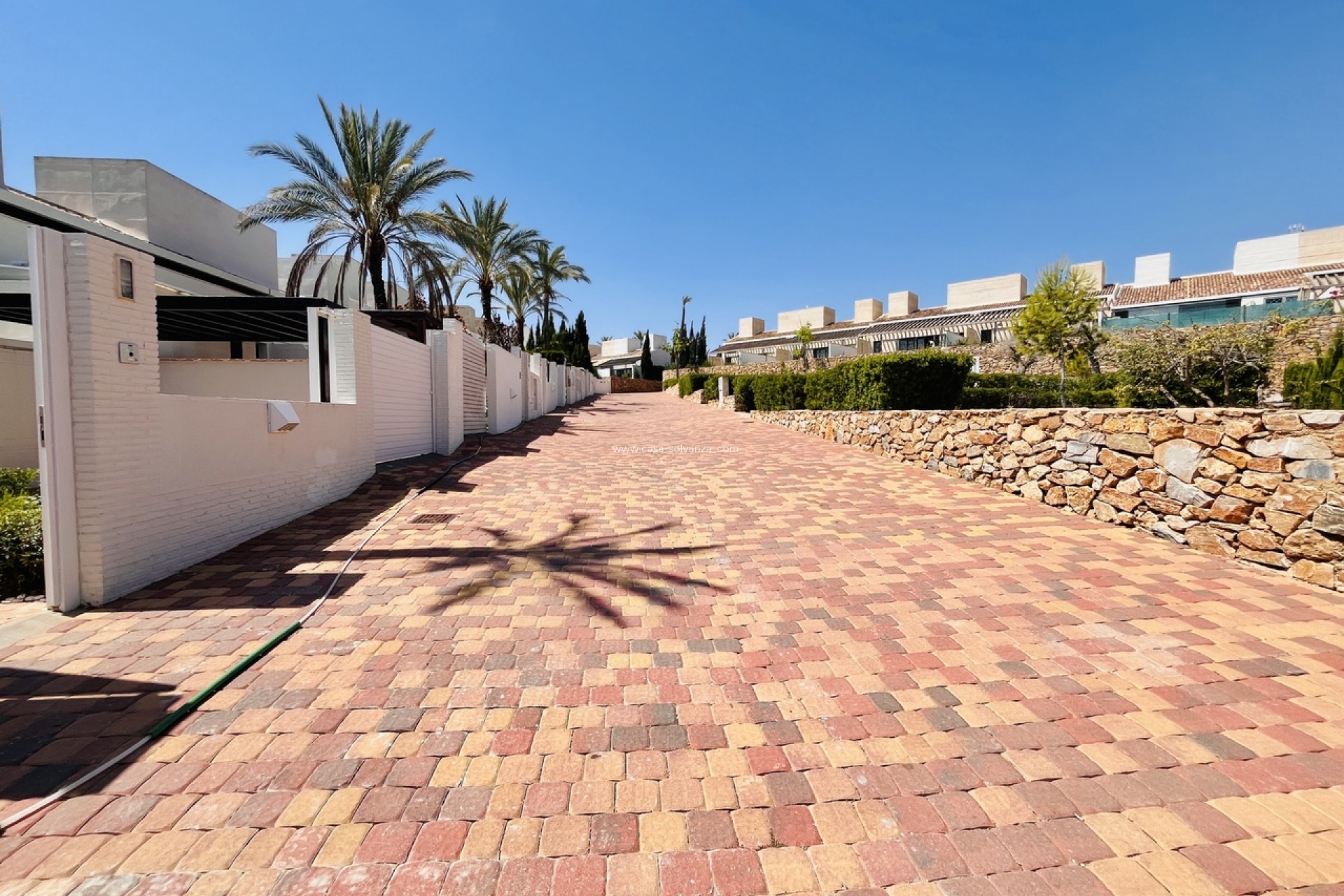 Resale - Townhouse - Sucina - Inland