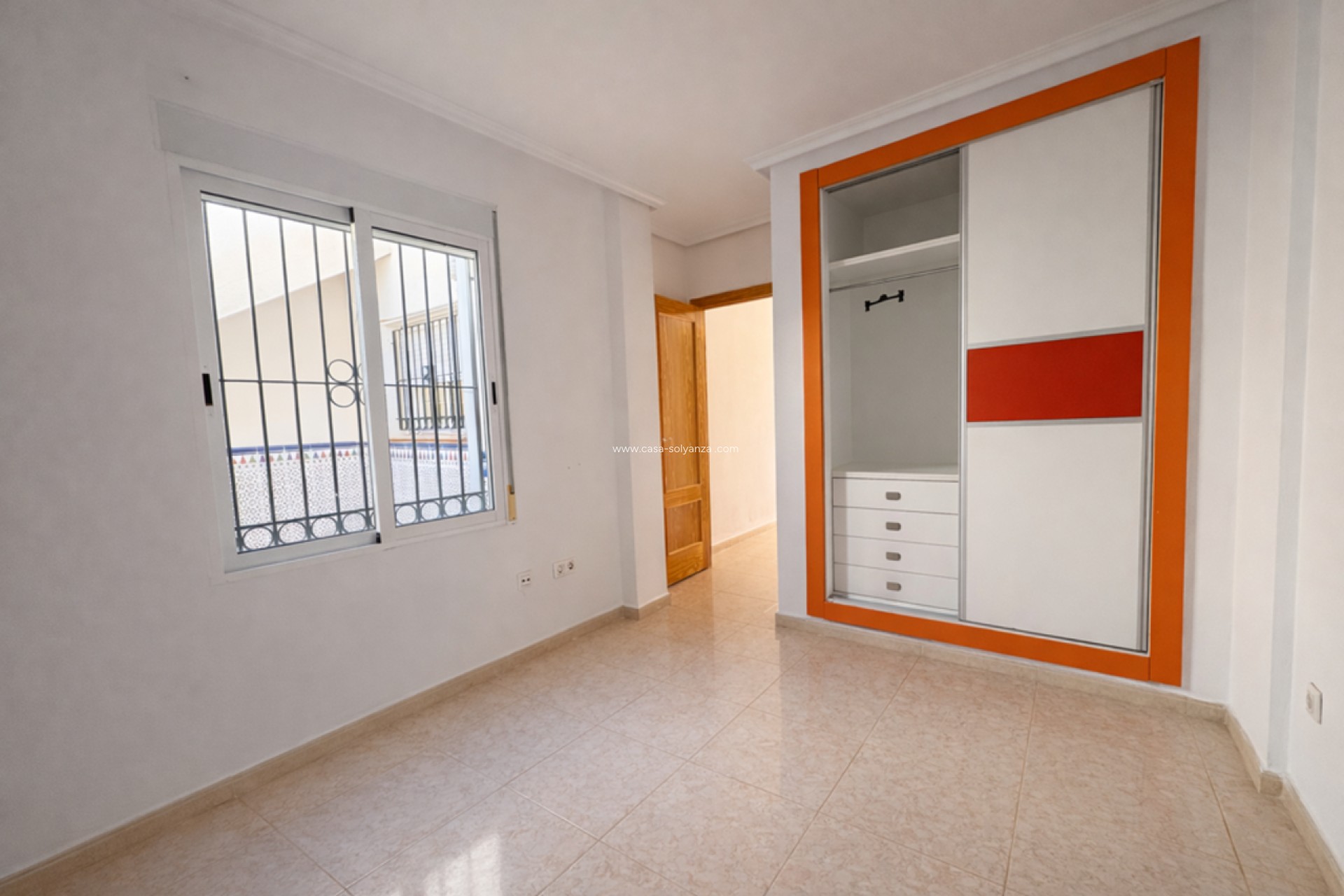 Resale - Townhouse - Sucina - Inland