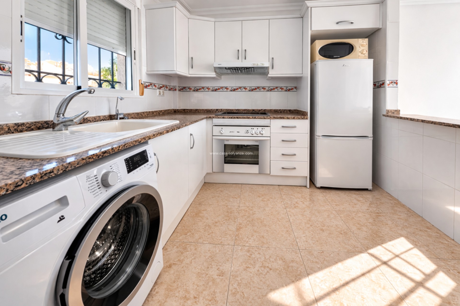 Resale - Townhouse - Sucina - Inland