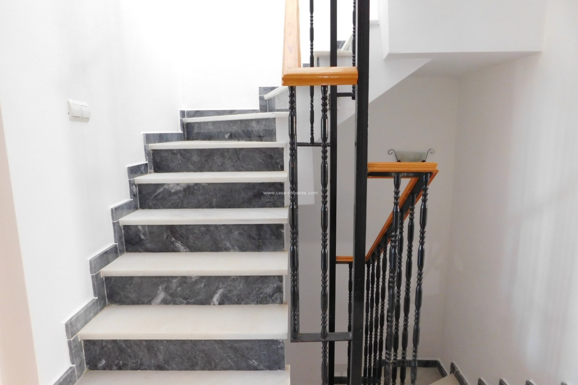 Resale - Townhouse - Torremendo