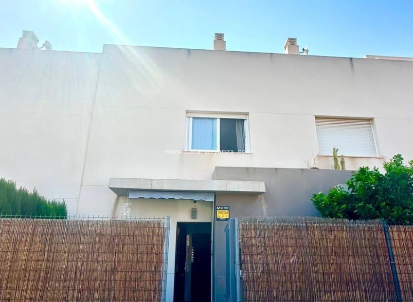 Resale - Townhouse - Torrevieja - Aguas nuevas