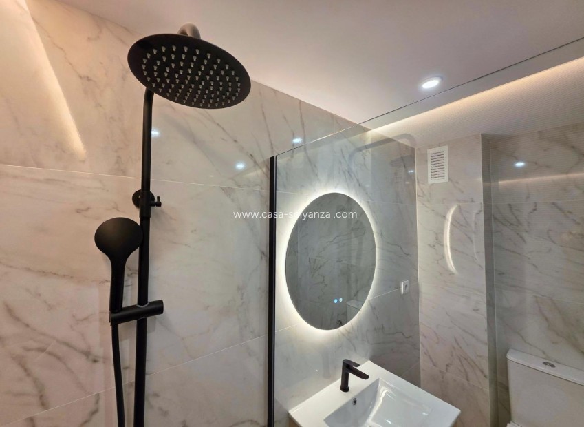 Resale - Townhouse - Torrevieja - Aguas nuevas