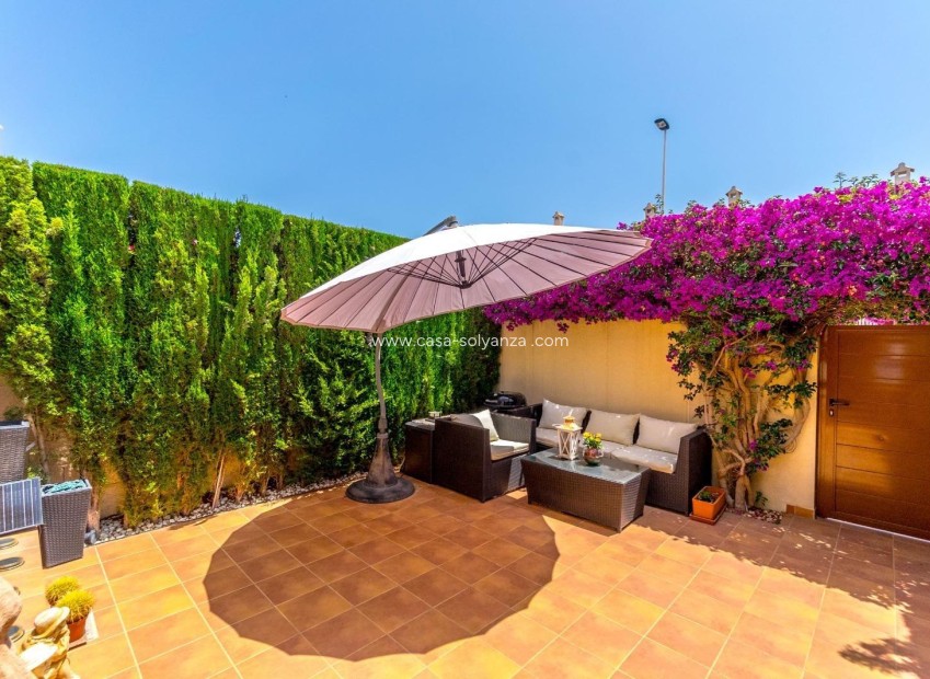 Resale - Townhouse - Torrevieja - Aguas nuevas