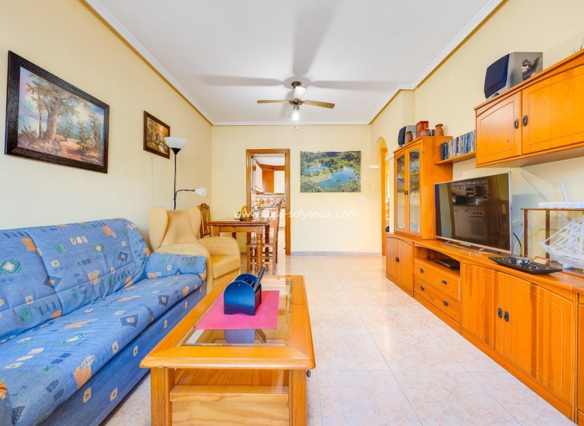 Resale - Townhouse - Torrevieja - Aguas nuevas