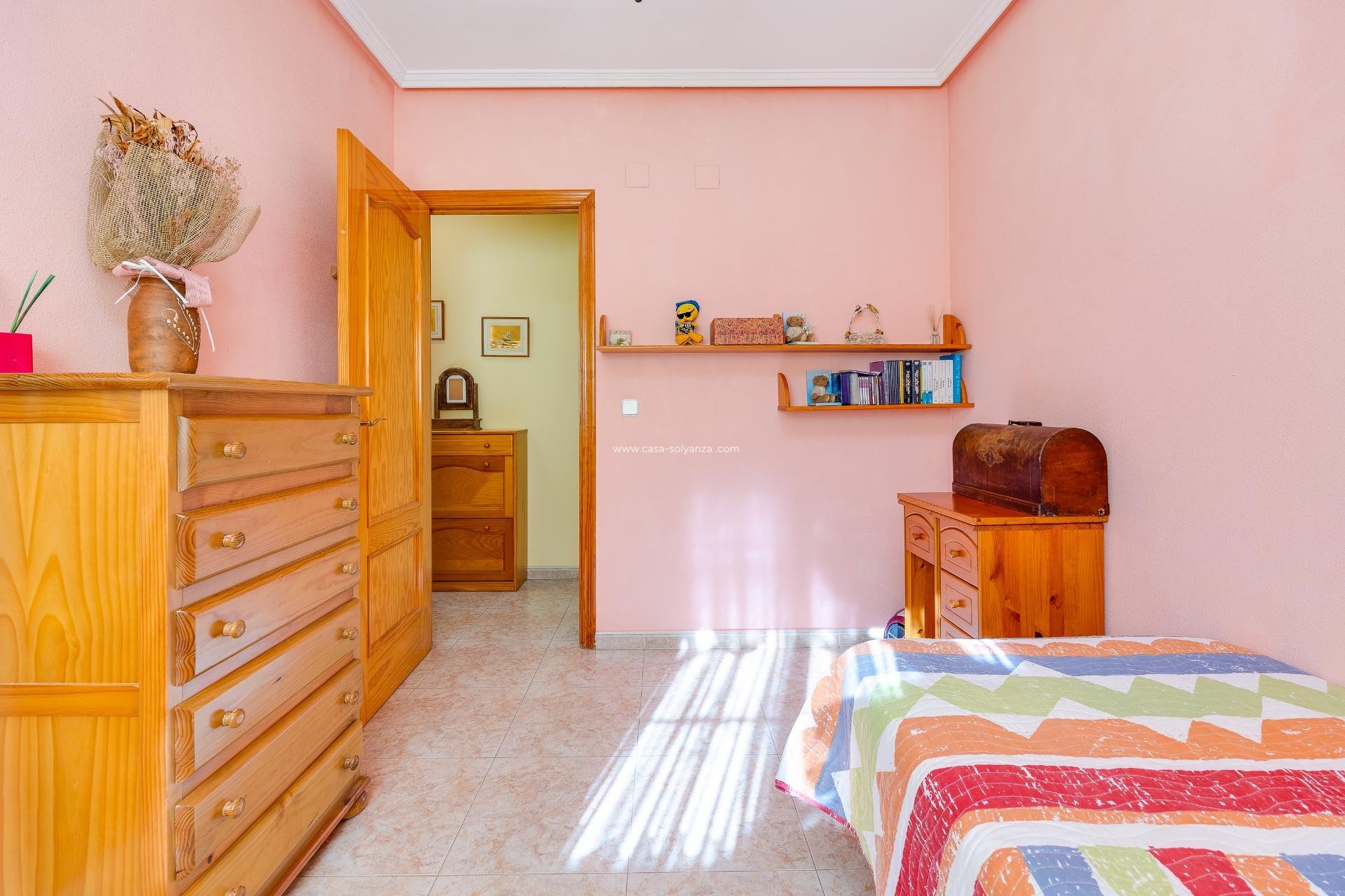 Resale - Townhouse - Torrevieja - Aguas nuevas