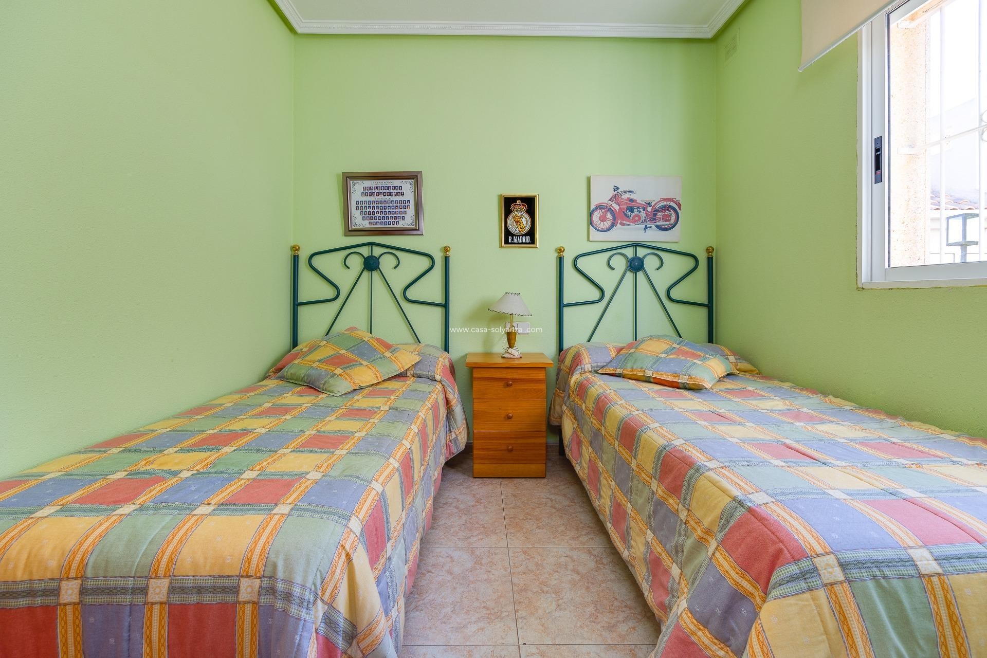 Resale - Townhouse - Torrevieja - Aguas nuevas