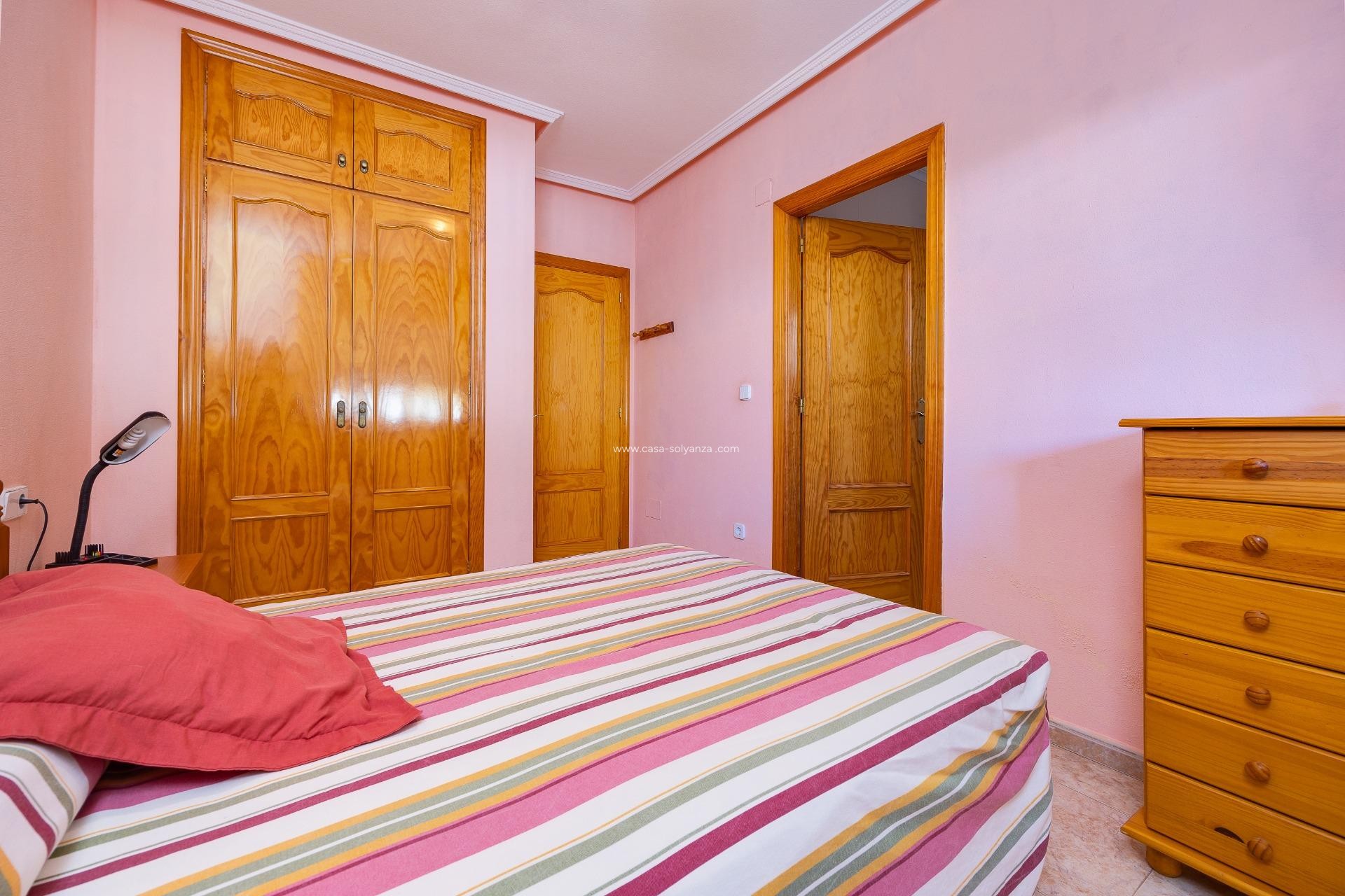 Resale - Townhouse - Torrevieja - Aguas nuevas