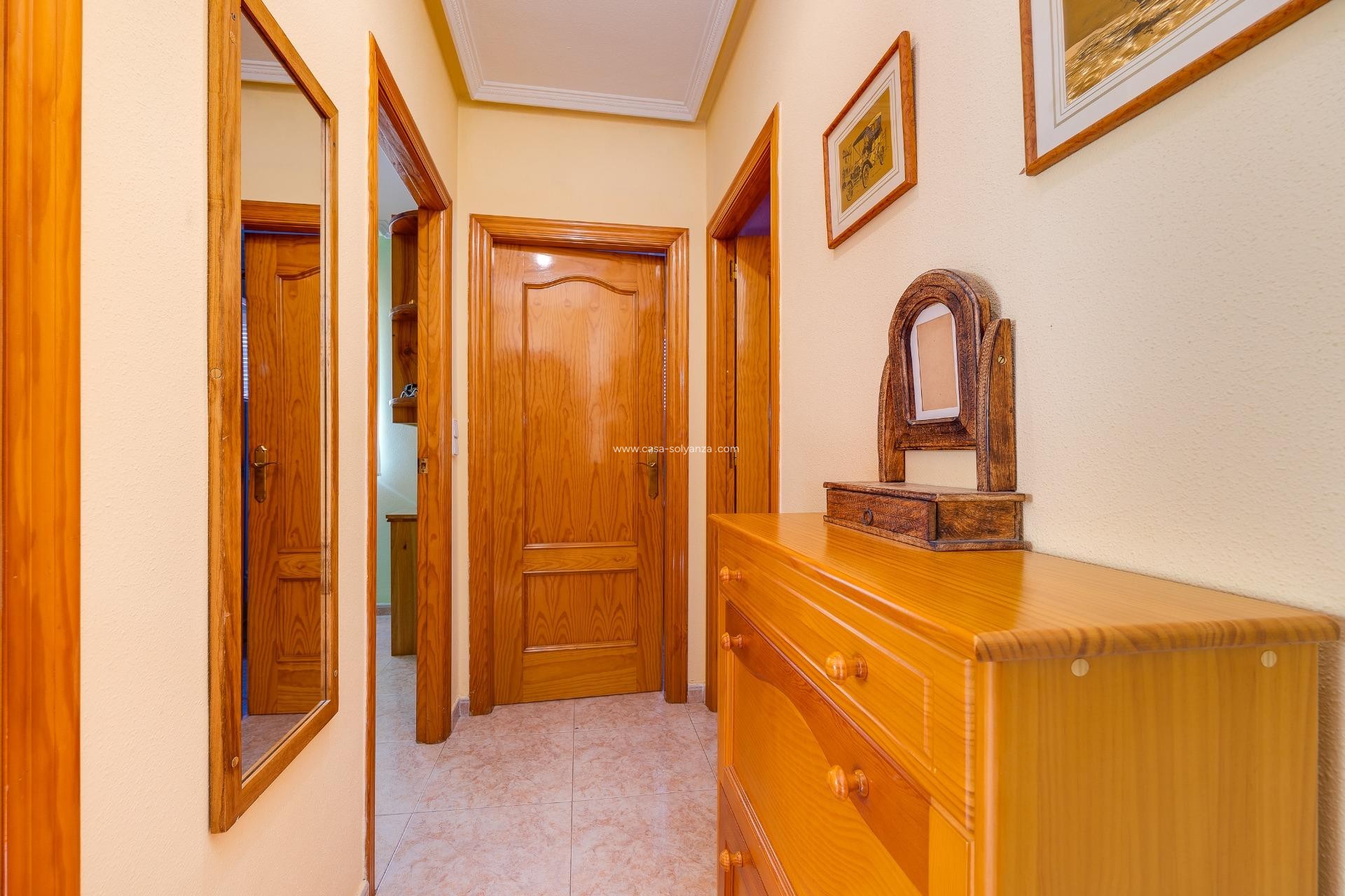Resale - Townhouse - Torrevieja - Aguas nuevas