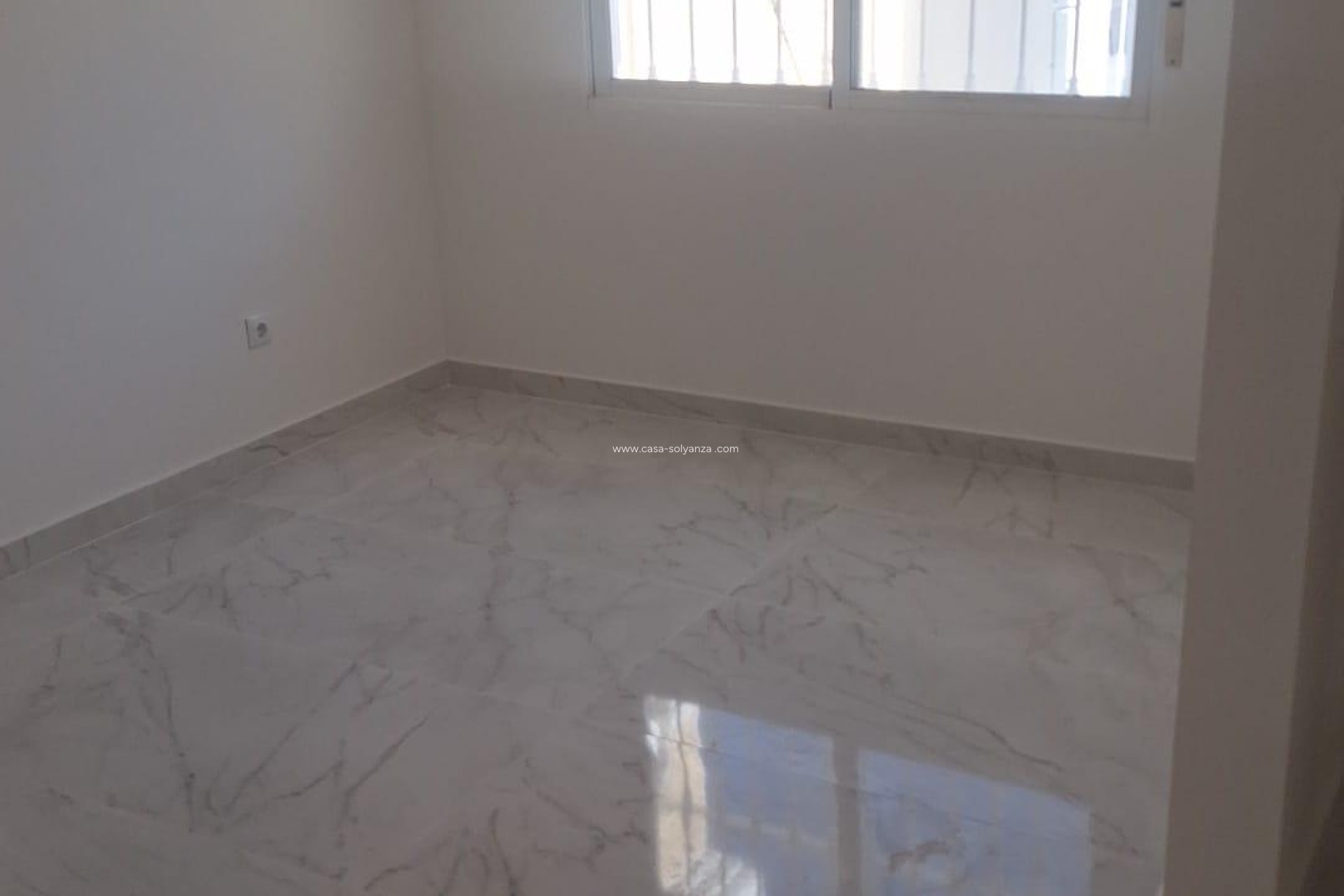 Resale - Townhouse - Torrevieja - Aguas nuevas