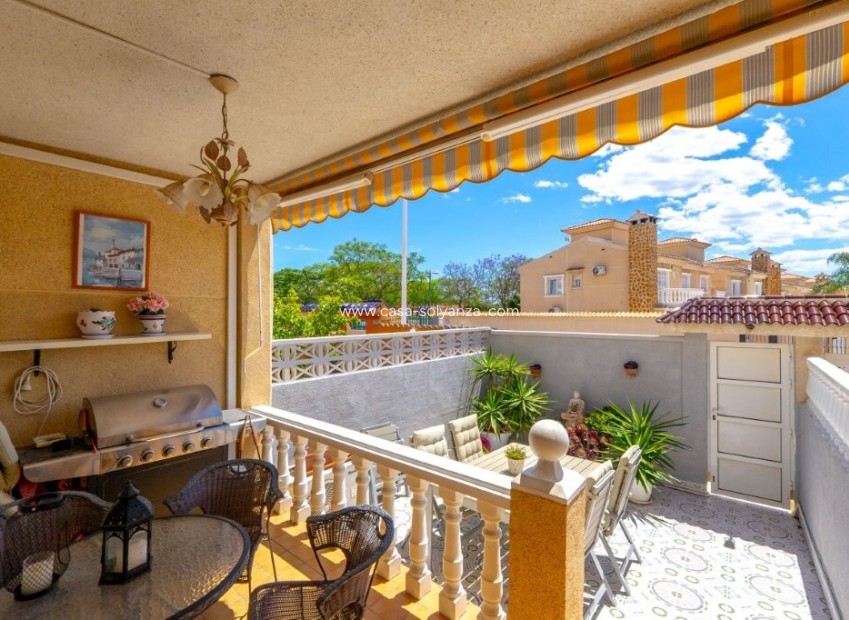 Resale - Townhouse - Torrevieja - Aguas nuevas