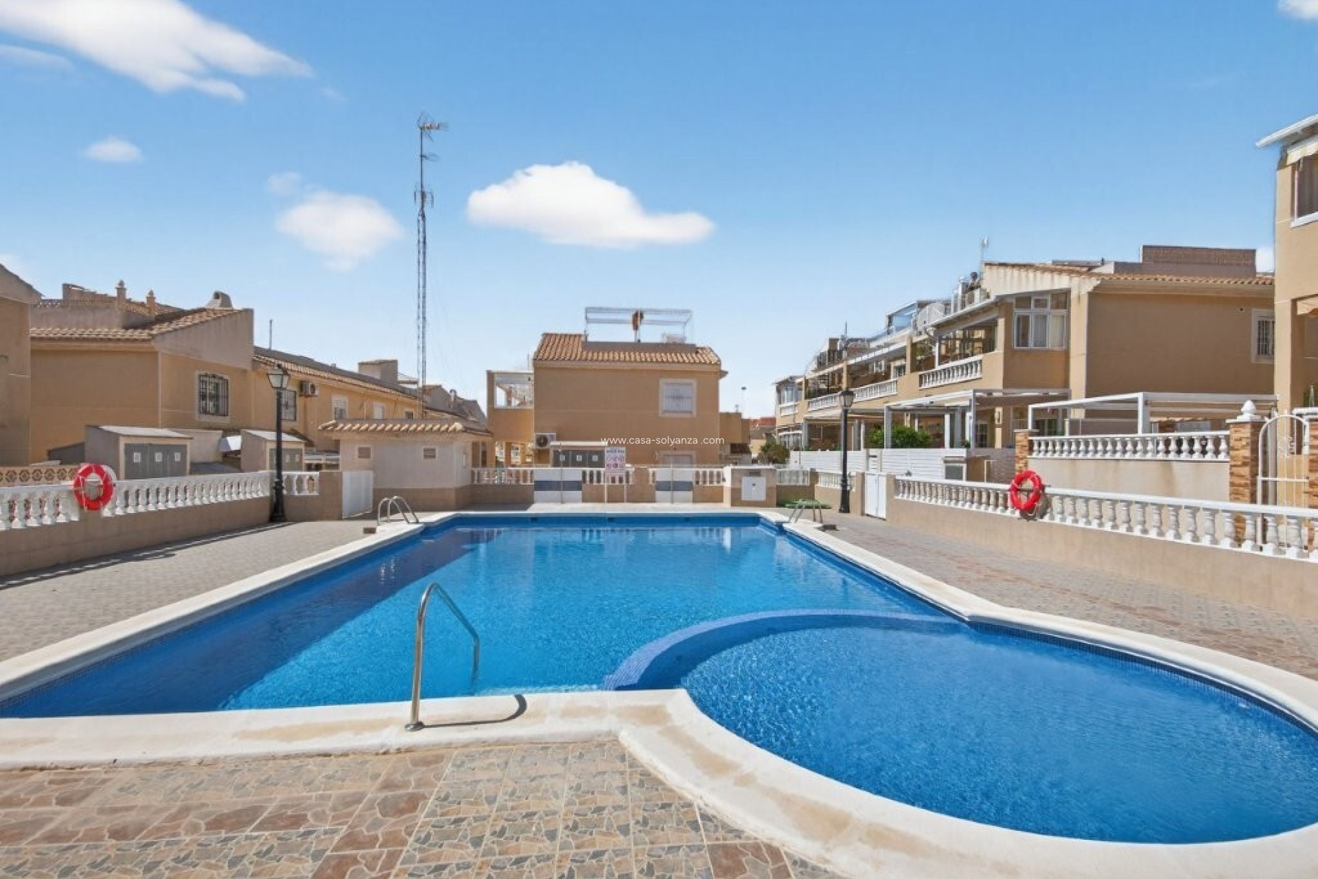 Resale - Townhouse - Torrevieja - Aguas nuevas