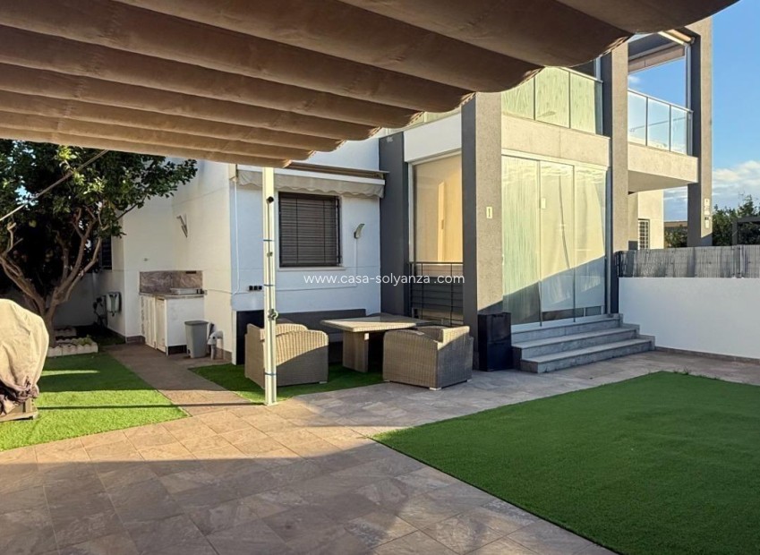 Resale - Townhouse - Torrevieja - Aguas nuevas