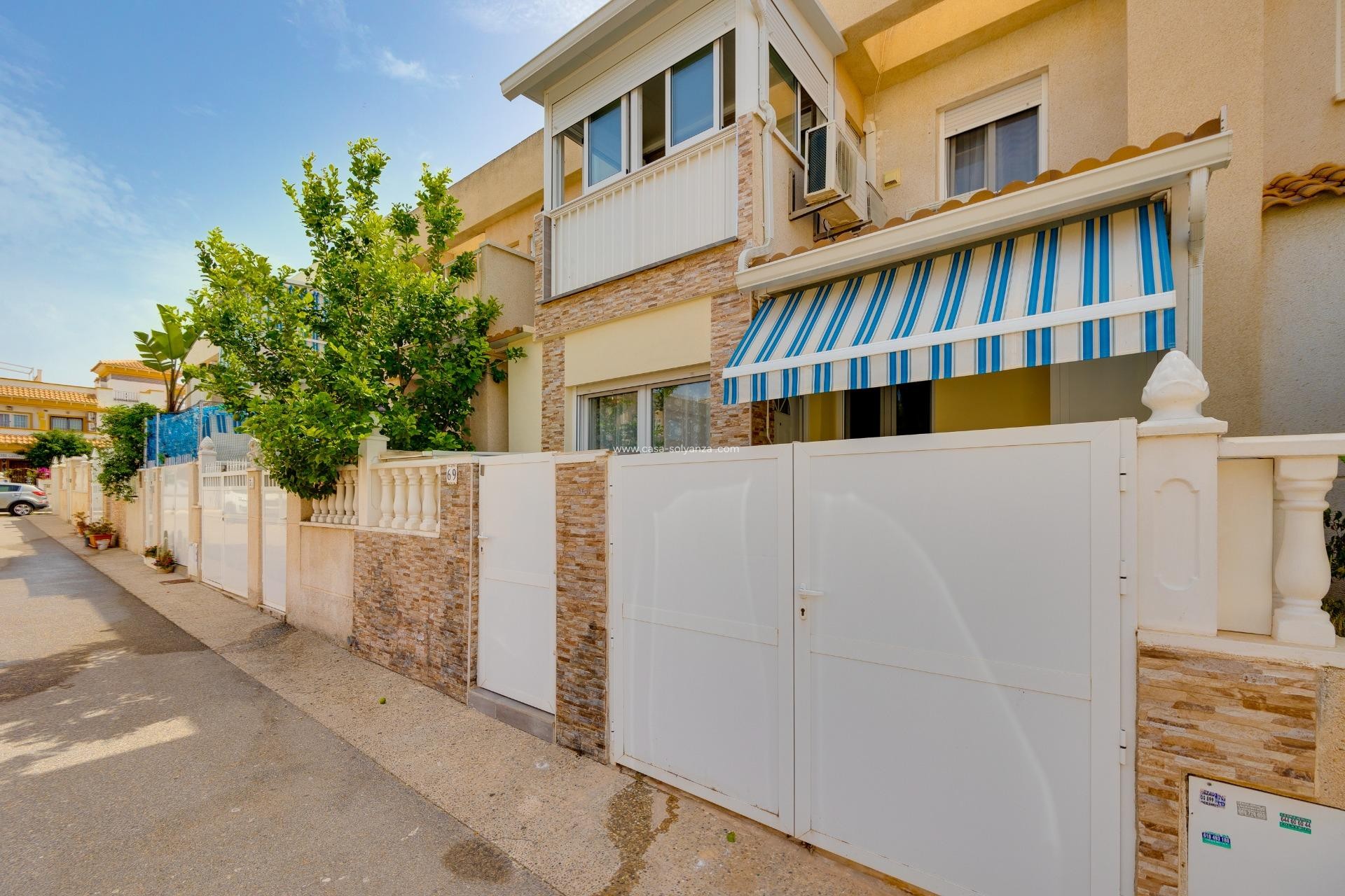Resale - Townhouse - Torrevieja - Aguas nuevas