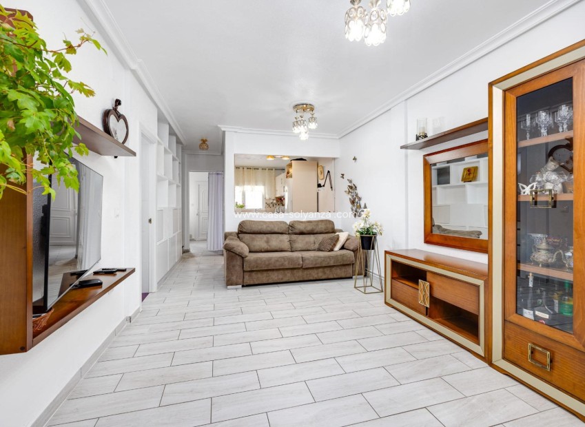 Resale - Townhouse - Torrevieja - Calas Blanca