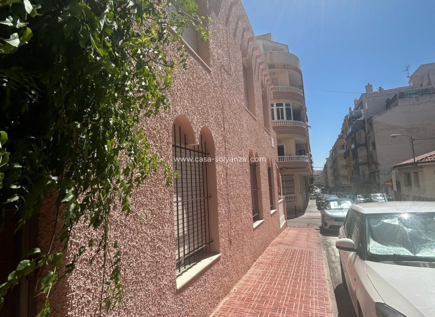 Resale - Townhouse - Torrevieja - Center