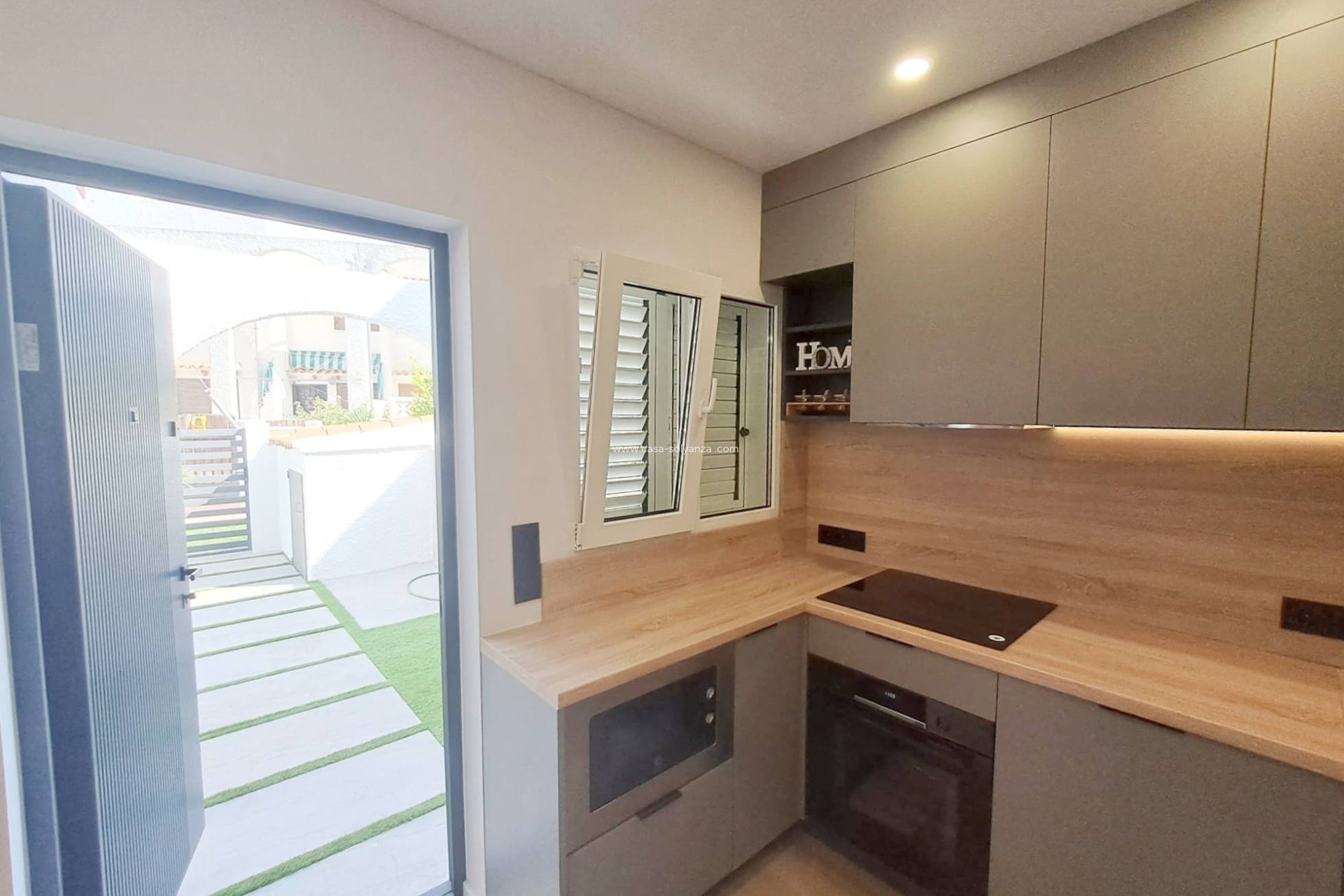 Resale - Townhouse - Torrevieja - Costa Blanca