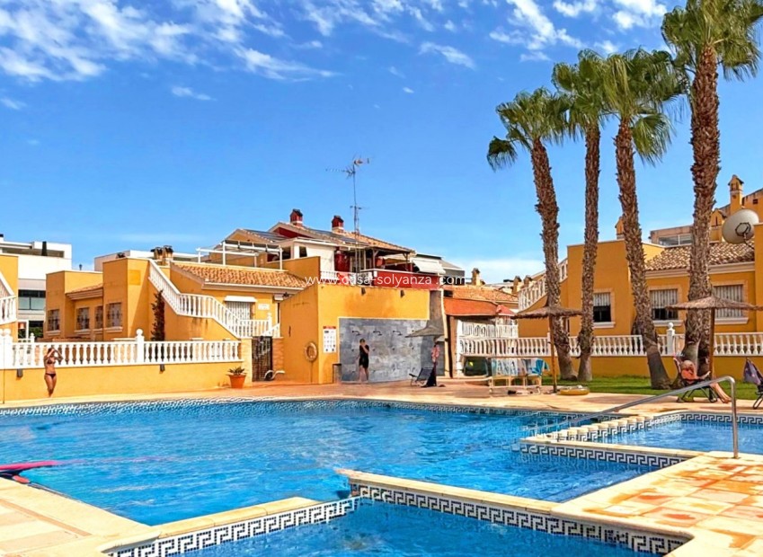 Resale - Townhouse - Torrevieja - La Siesta - El Salado -  Torreta