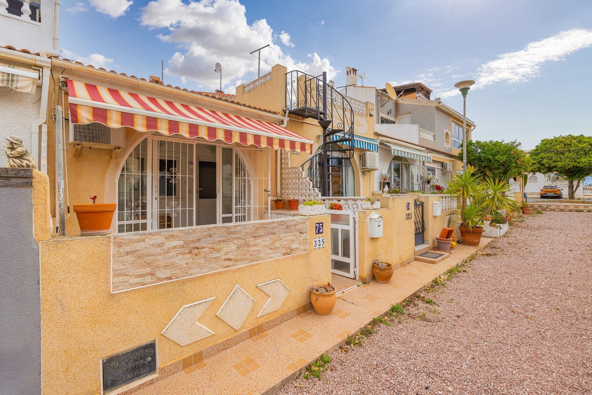 Resale - Townhouse - Torrevieja - La Siesta