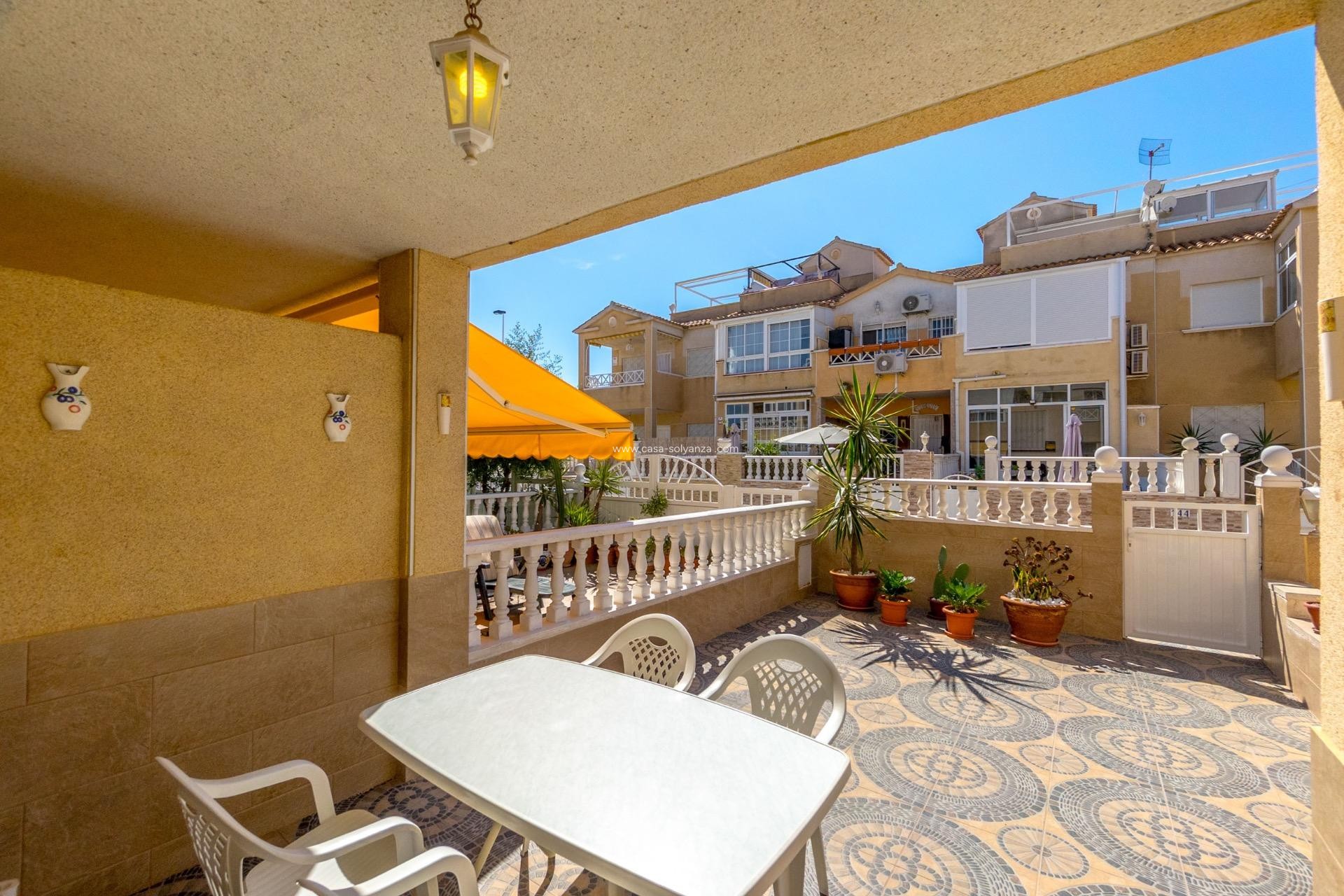 Resale - Townhouse - Torrevieja - Nueva Torrevieja