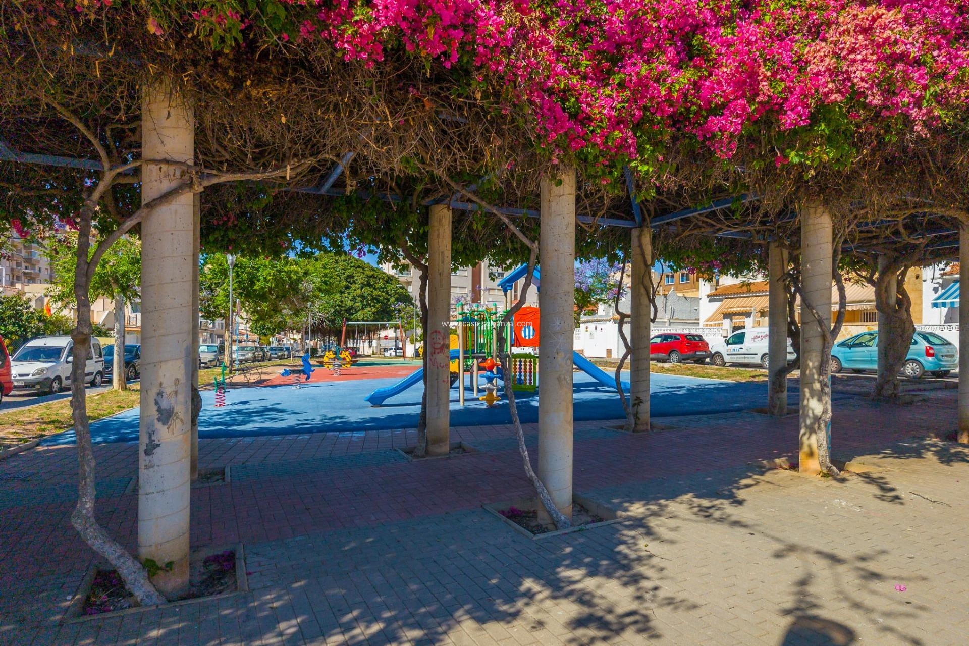 Resale - Townhouse - Torrevieja - Nueva Torrevieja