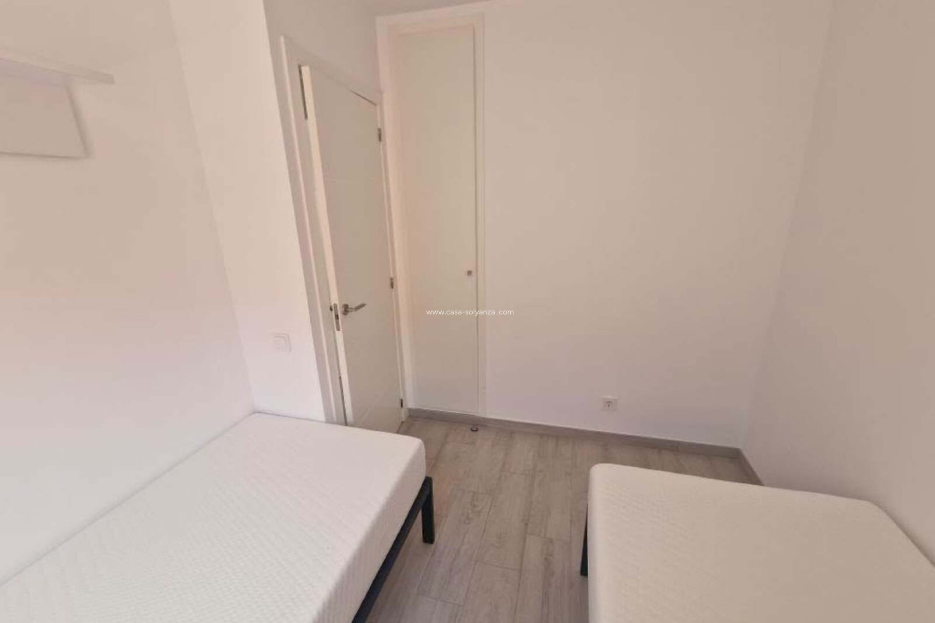 Resale - Townhouse - Torrevieja - Torrevieja Centro