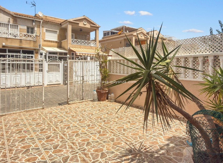 Resale - Townhouse - Torrevieja - Torrevieja Centro