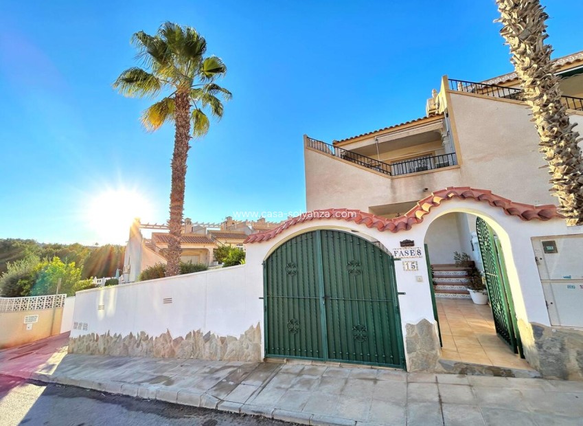 Resale - Townhouse - Villamartin - Costa Blanca