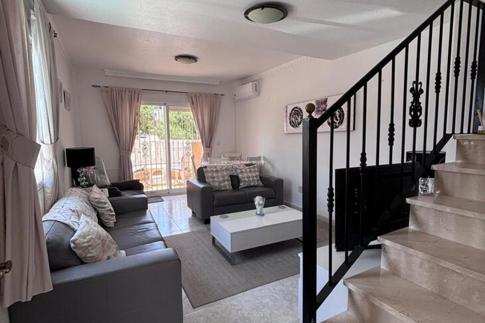 Resale - Townhouse - Villamartin - Costa Blanca