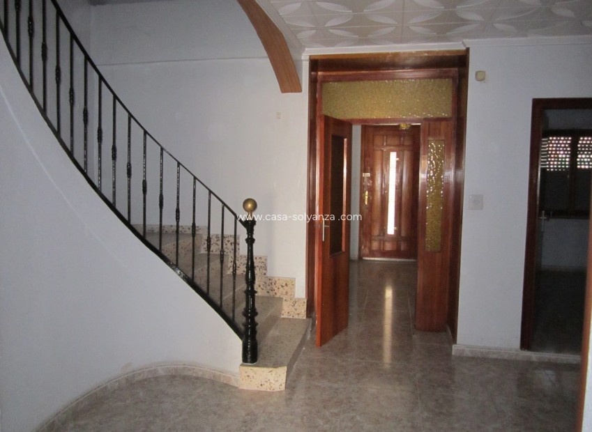 Resale - Townhouse - Yecla - Inland