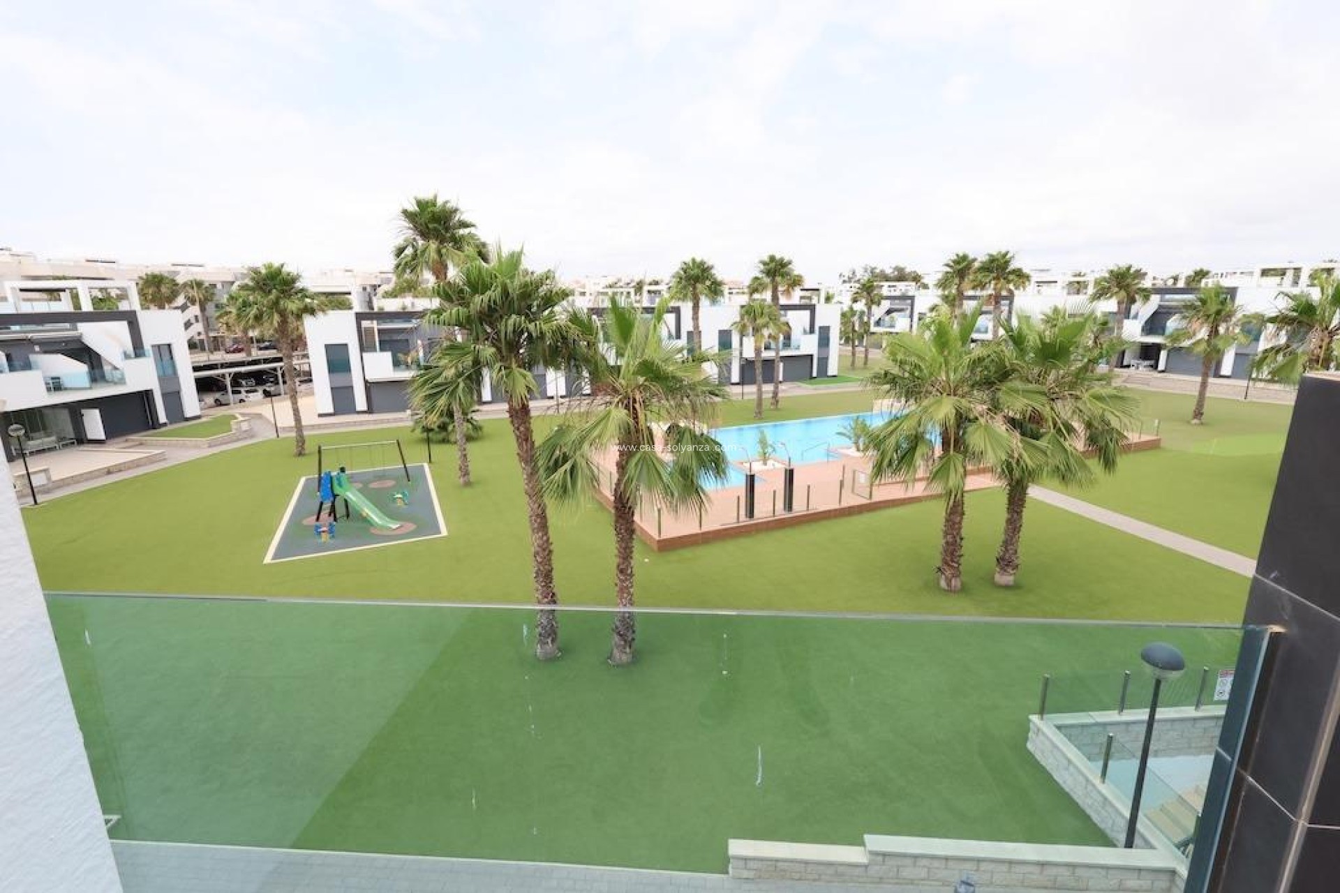 Resale - Upper floor bungalow - Guardamar del Segura - El Raso